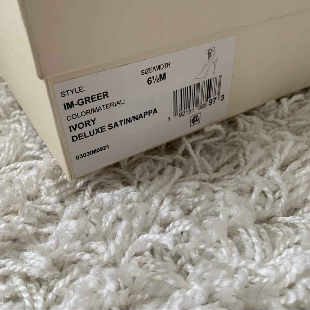 Satin Heels IN BOX - Picture 10 of 10